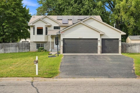 Homes For Sale - 2567 91st Avenue<br/> Minneapolis, MN 55449