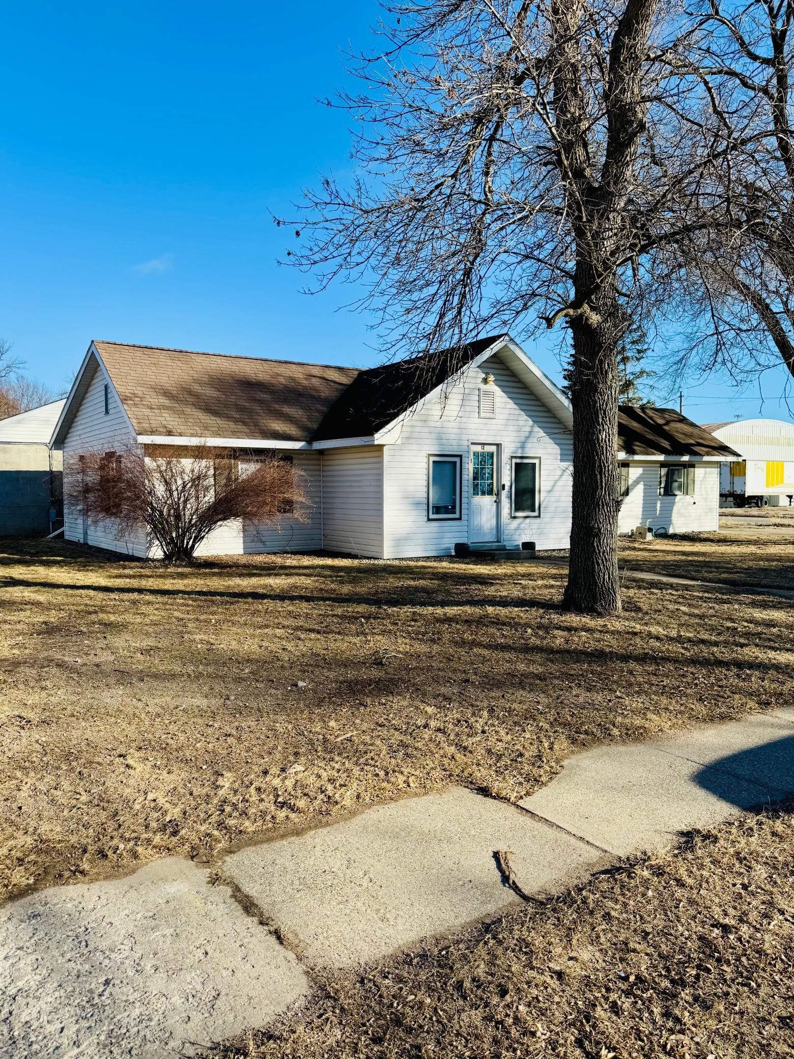 12 Oak Street, Lester Prairie, Minnesota image 1