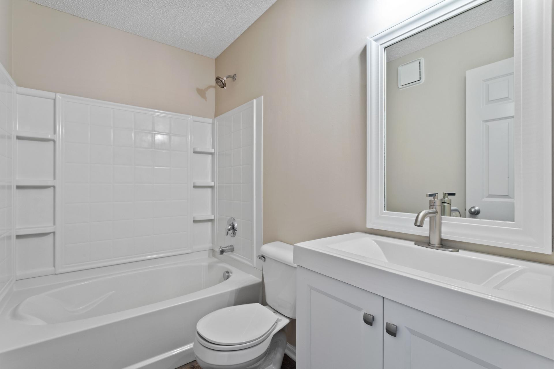 3611 Hazel Trail #E, Woodbury, Minnesota image 19
