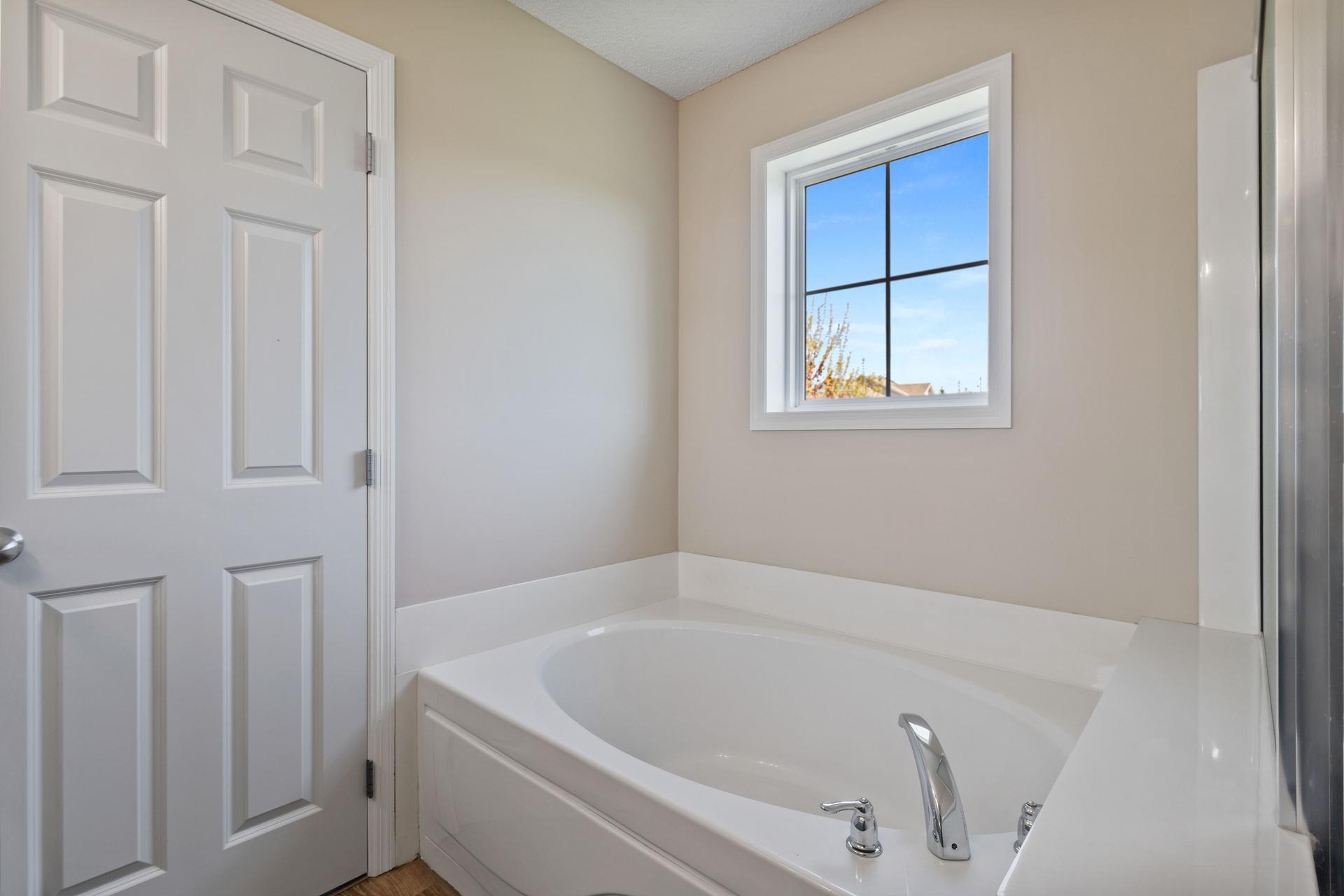 3611 Hazel Trail #E, Woodbury, Minnesota image 26