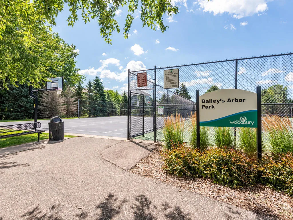 3611 Hazel Trail #E, Woodbury, Minnesota image 33
