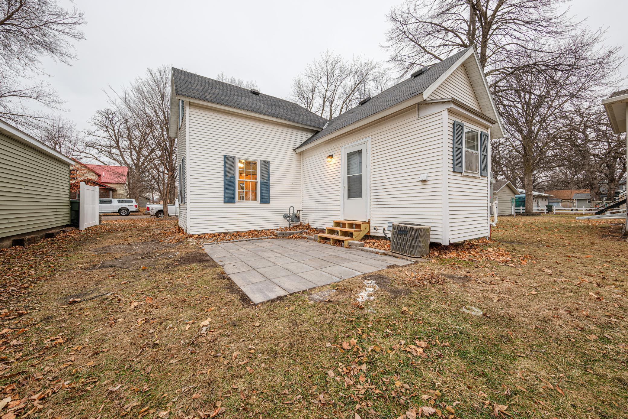 723 Ivy Lane, Hutchinson, Minnesota image 9