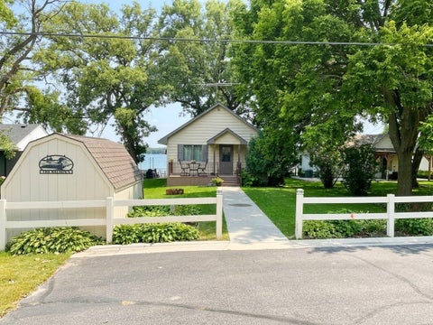 Homes For Sale - 9061 Ingram Avenue<br/> Annandale, MN 55302
