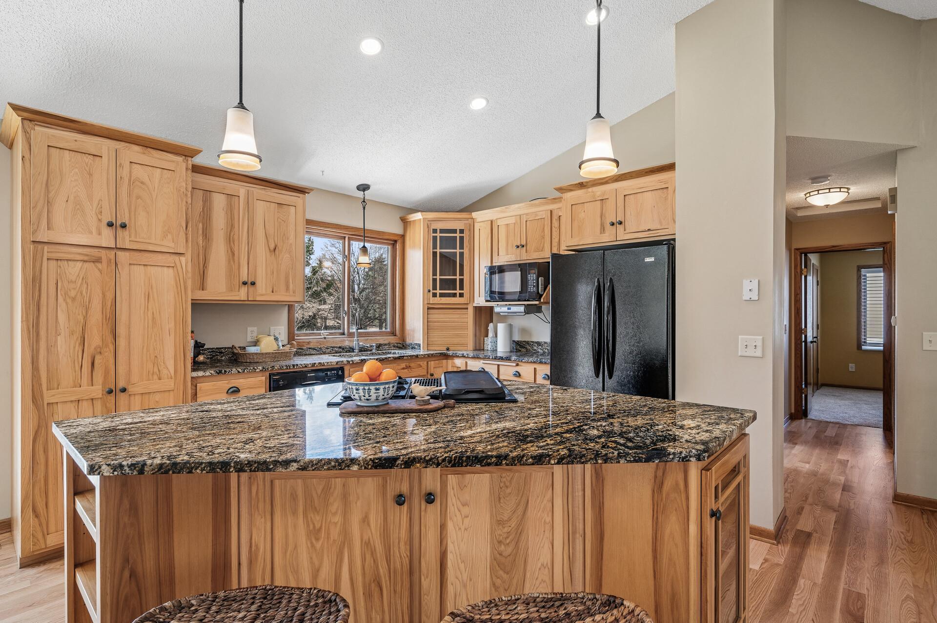 931 Saddlebrook Trail, Chanhassen, Minnesota image 10