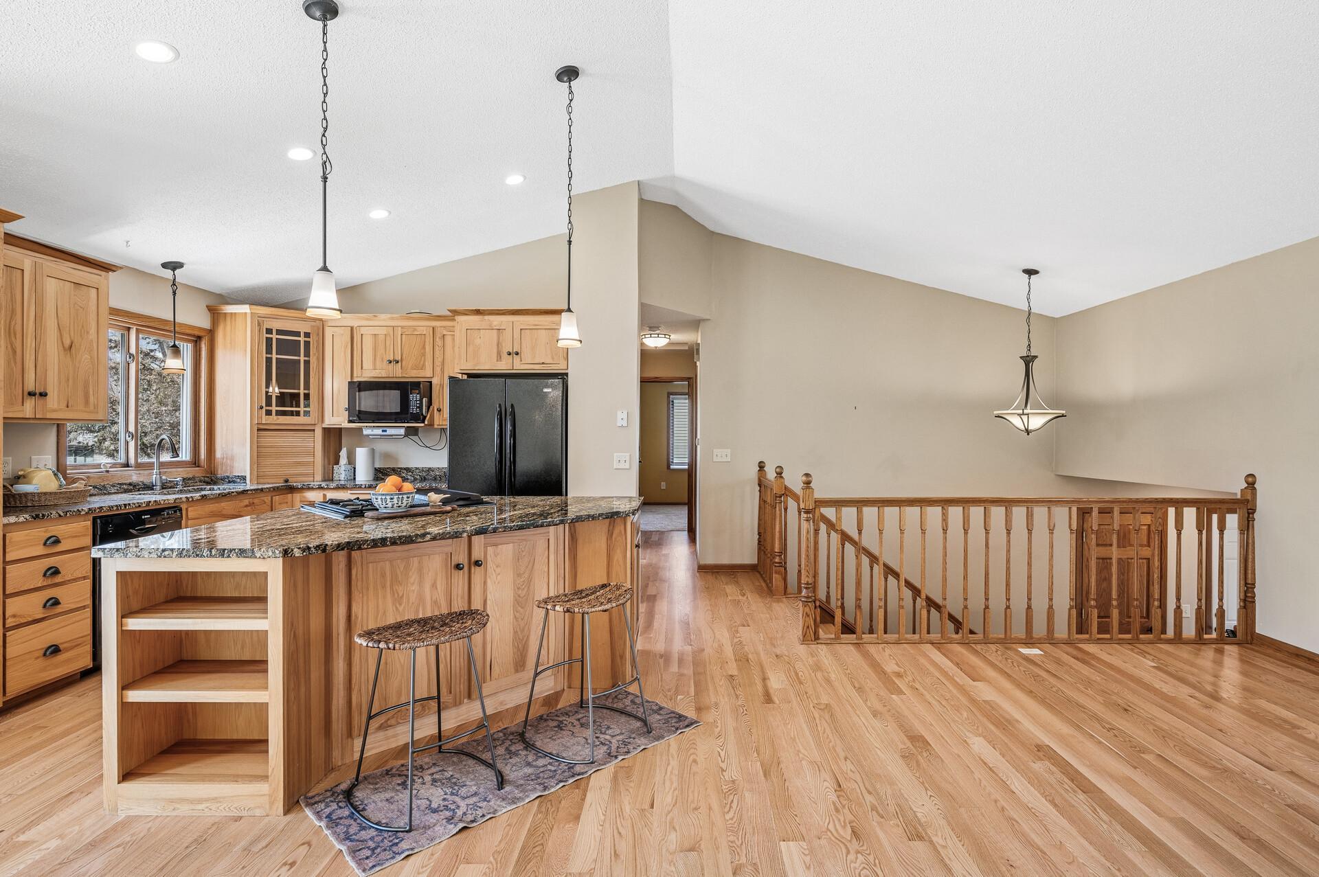 931 Saddlebrook Trail, Chanhassen, Minnesota image 8