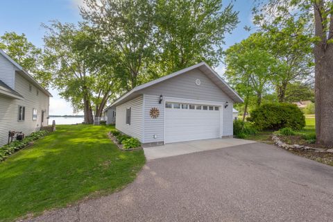 Homes For Sale - 945 Reed Street<br/> Waterville, MN 56096