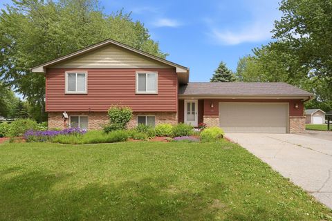 Homes For Sale - 19620 Jackie Lane<br/> Rogers, MN 55374