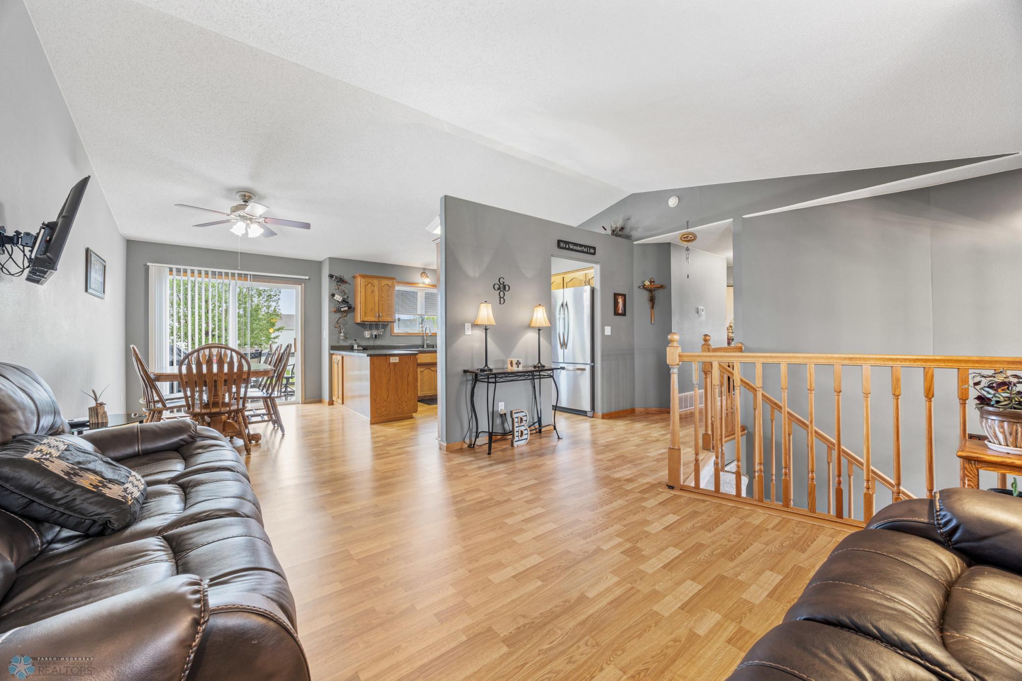 909 Homestead Court, West Fargo, North Dakota image 6