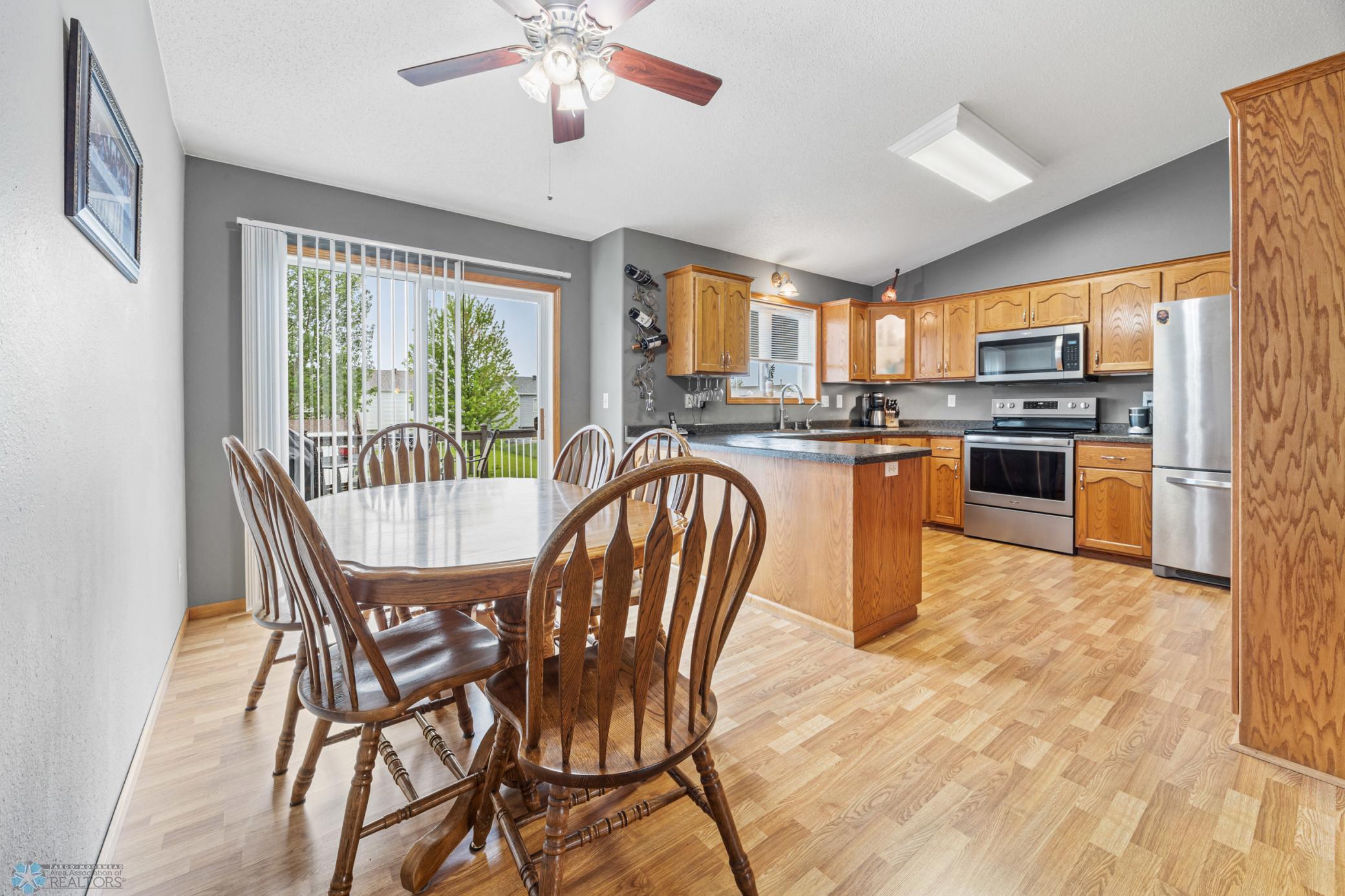 909 Homestead Court, West Fargo, North Dakota image 8