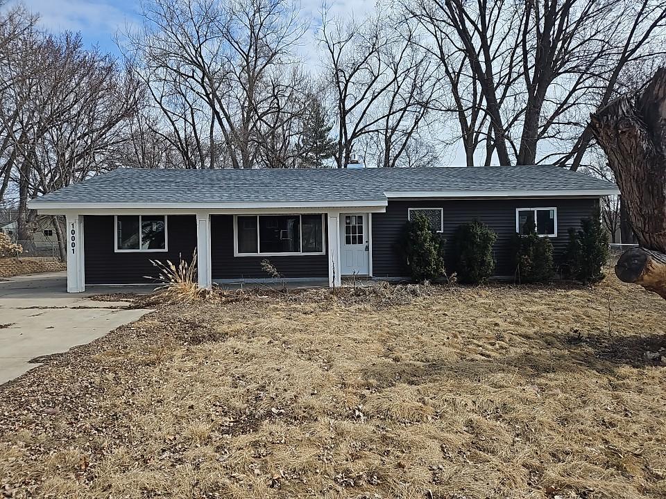 10001 Redwood Street, Coon Rapids, Minnesota image 1