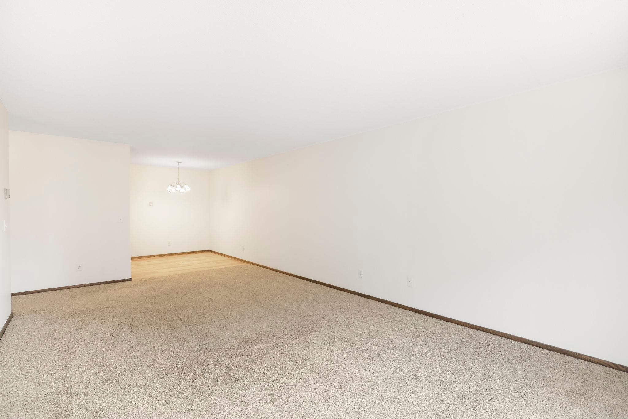 205 Barry Avenue #208, Wayzata, Minnesota image 15