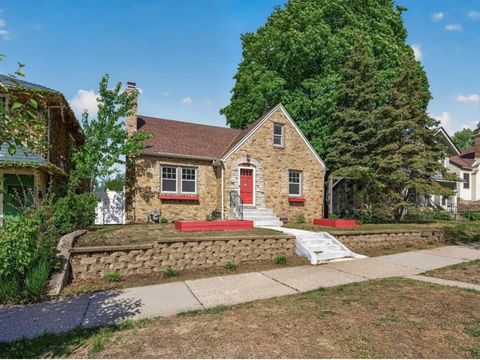 Homes For Sale - 4048 17th Avenue<br/> Hennepin County, Minneapolis, MN 55407