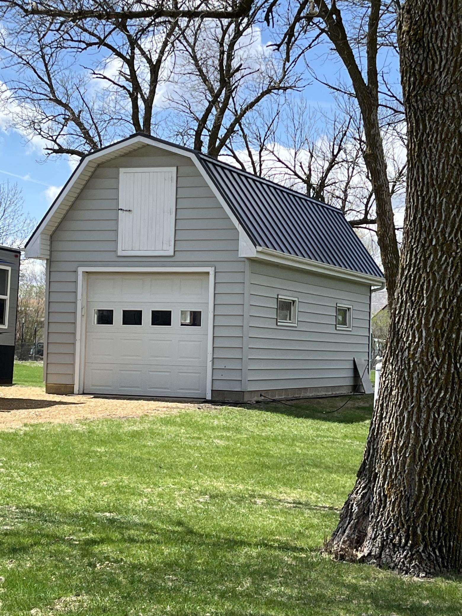 2250 18th Avenue, Windom, Minnesota image 42
