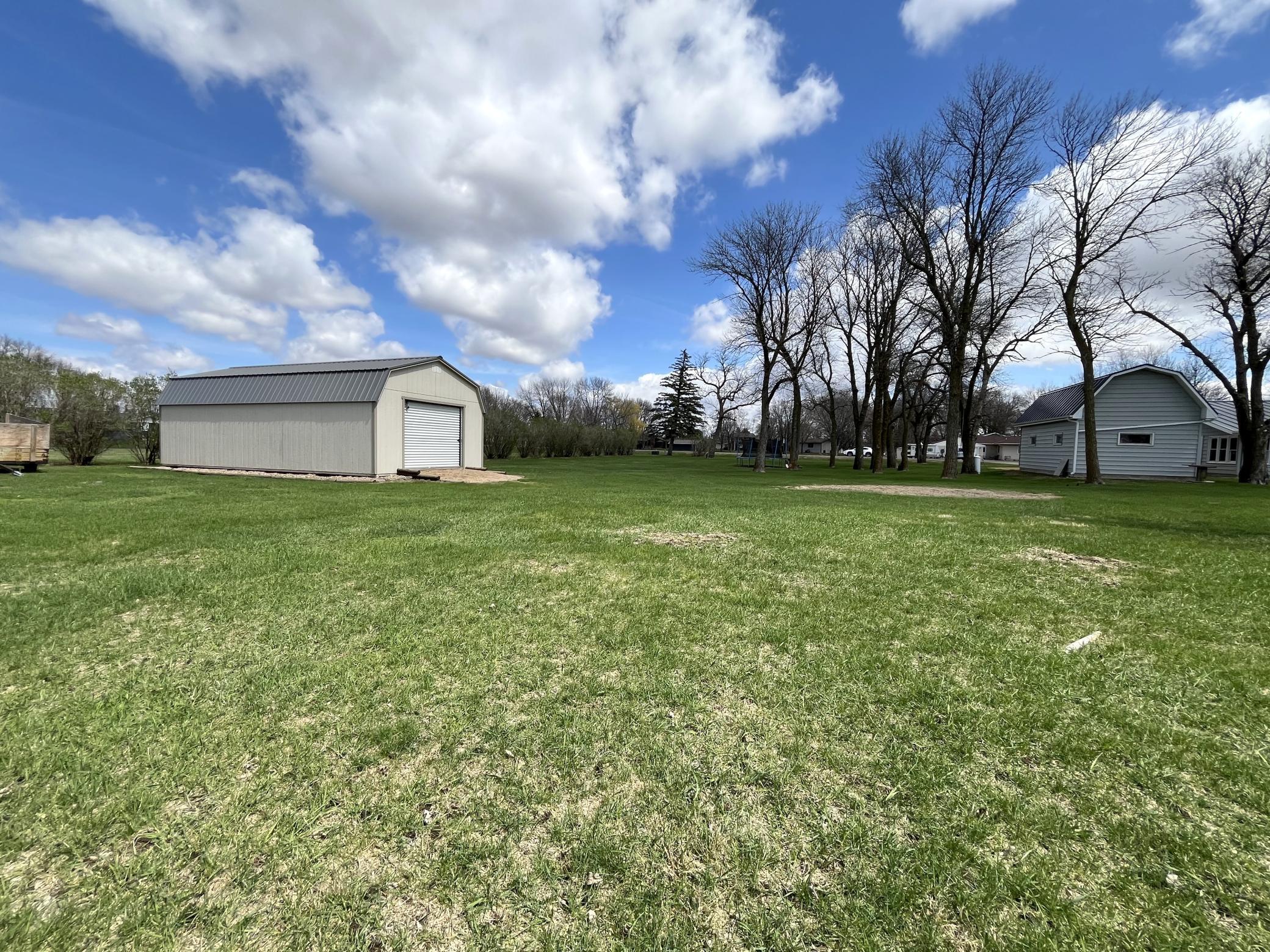 2250 18th Avenue, Windom, Minnesota image 49