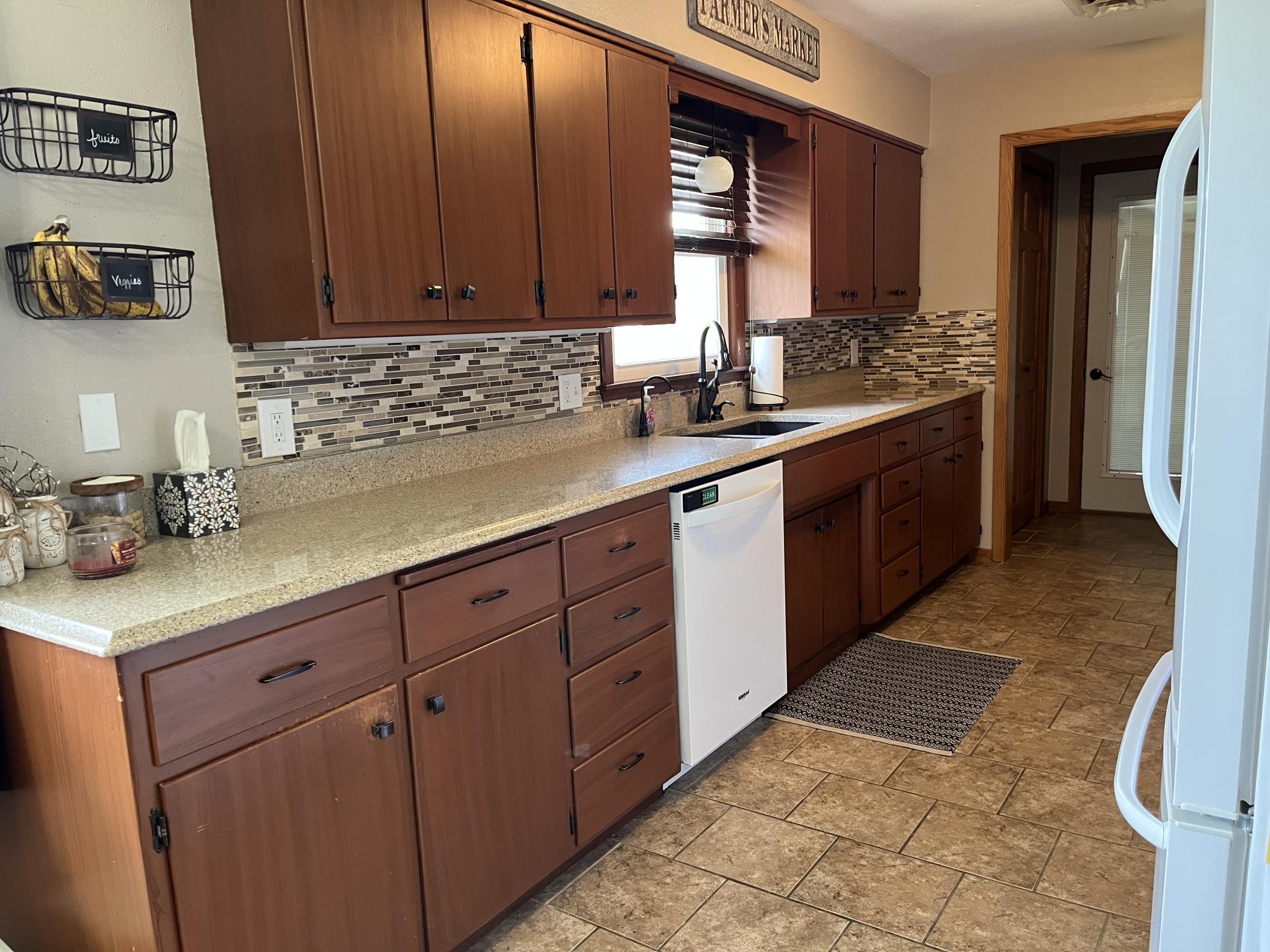 2250 18th Avenue, Windom, Minnesota image 2
