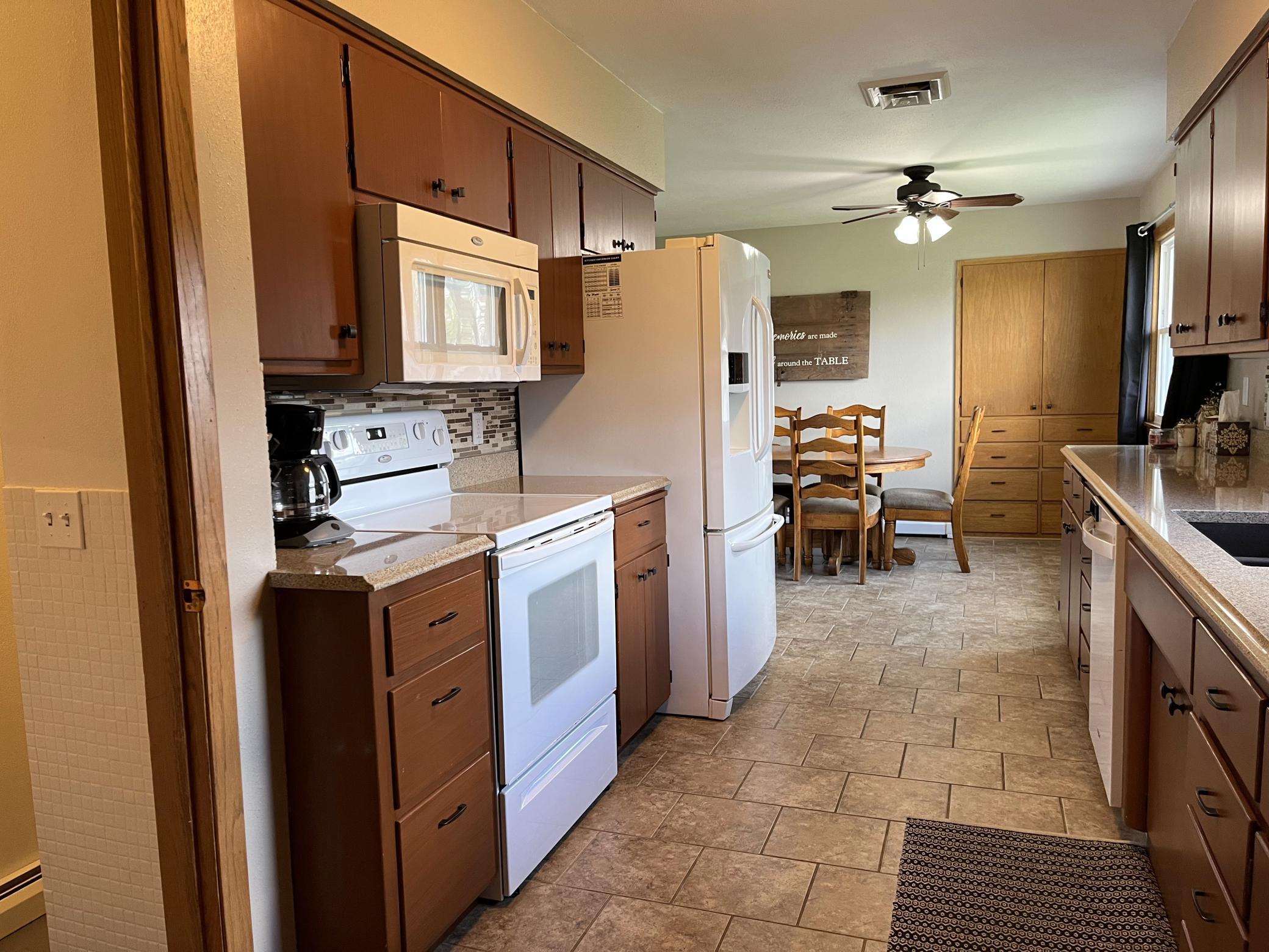 2250 18th Avenue, Windom, Minnesota image 5