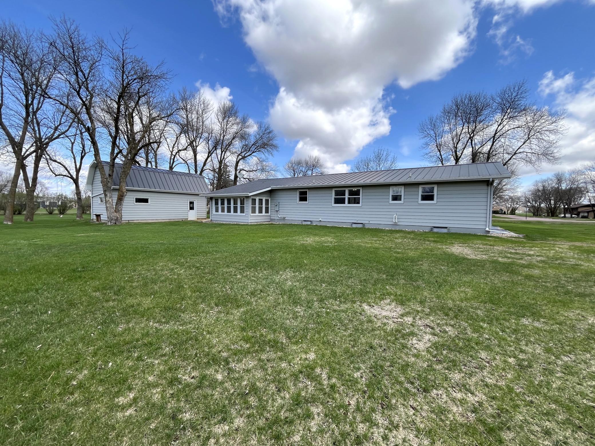 2250 18th Avenue, Windom, Minnesota image 45