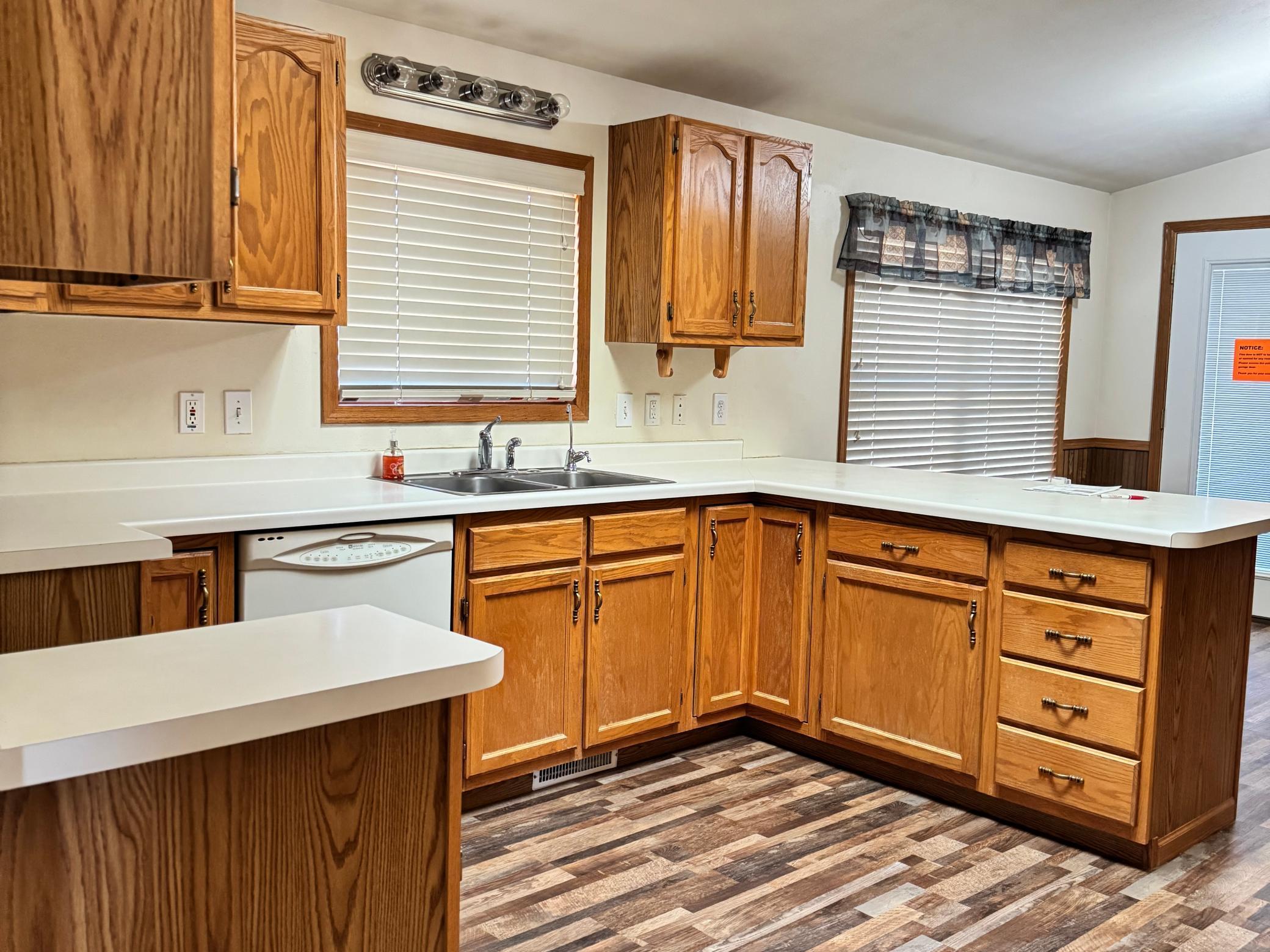 501 Lac Qui Parle Avenue, Canby, Minnesota image 3