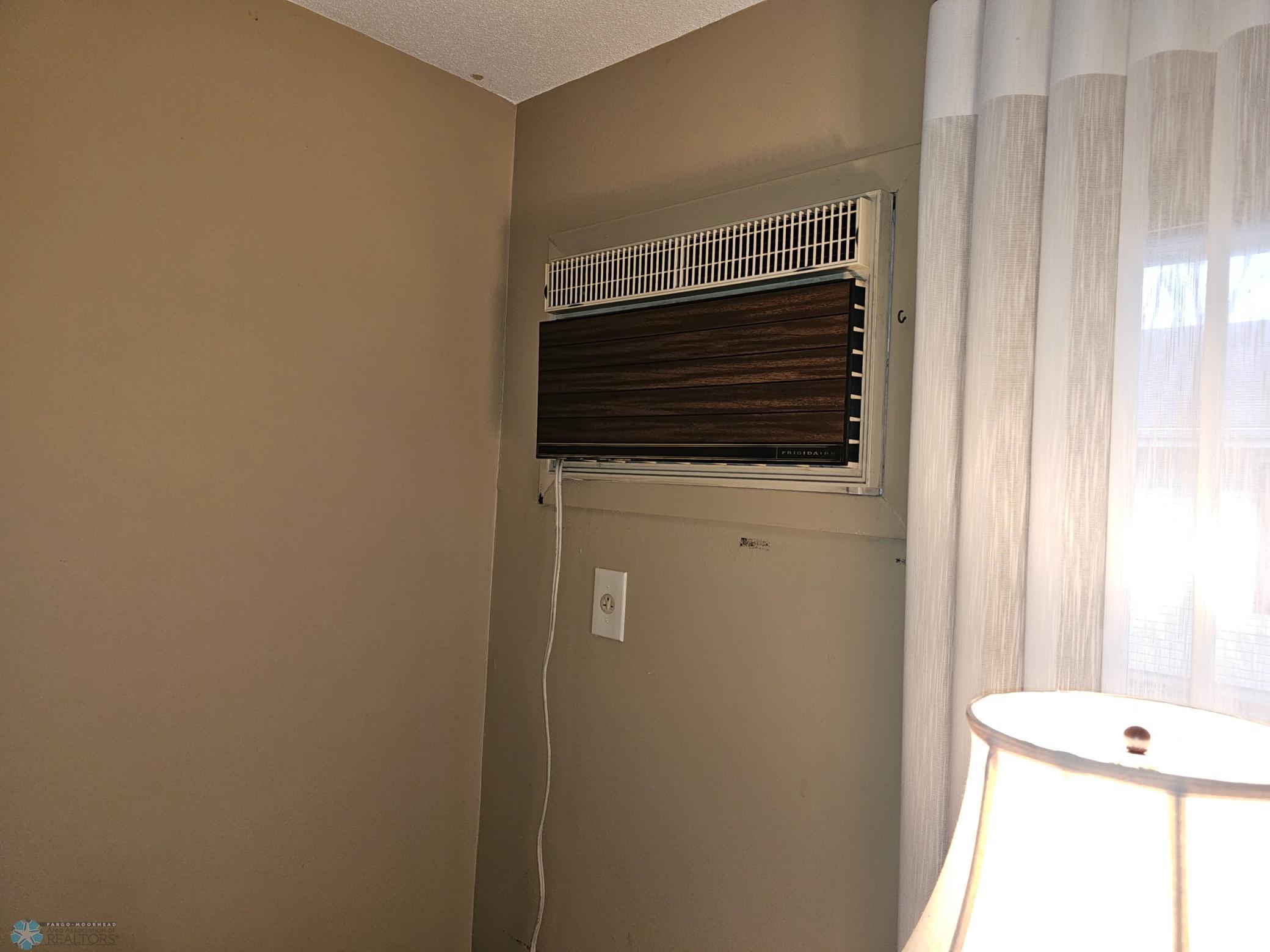 1437 Broadway #101, Fargo, North Dakota image 16