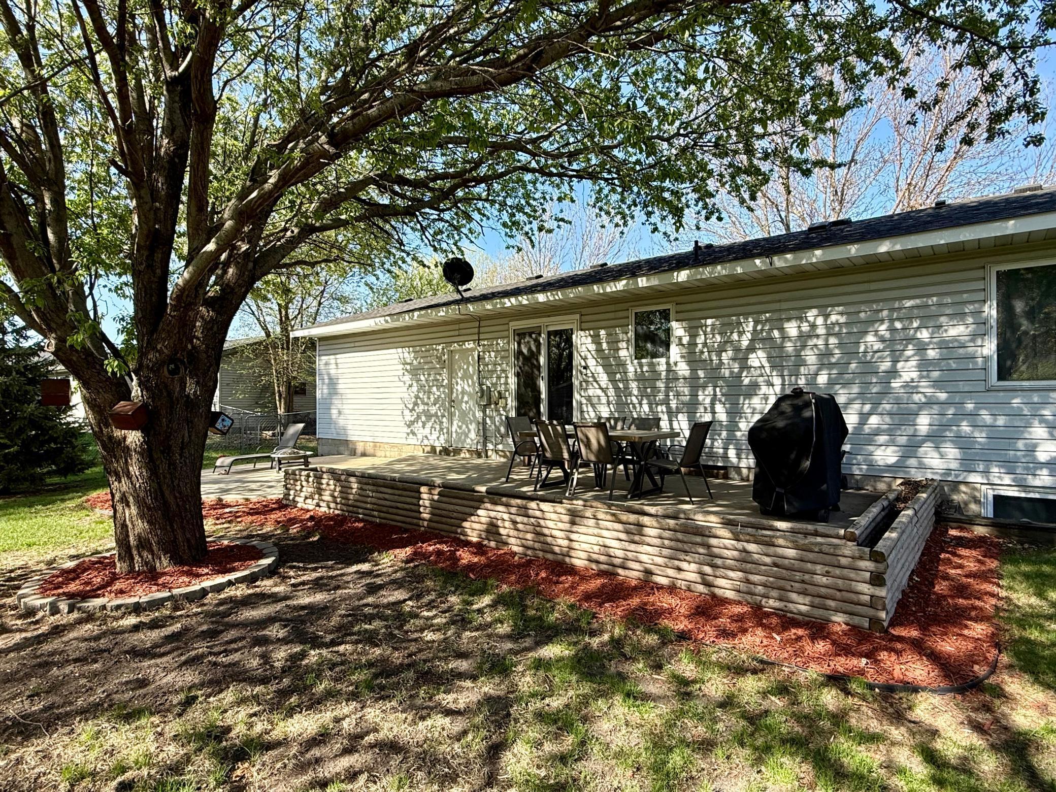 2201 22nd Street, Willmar, Minnesota image 6