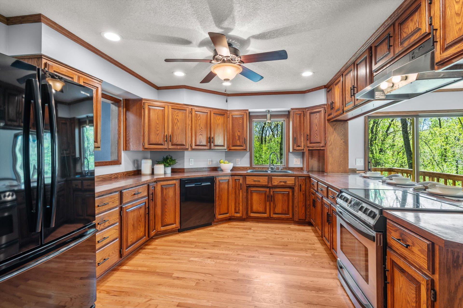 312 Sommers Street, Hudson, Wisconsin image 9