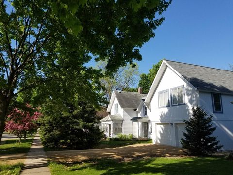 Homes For Sale - 412 Main Street<br/> Pepin County, Pepin, WI 54759