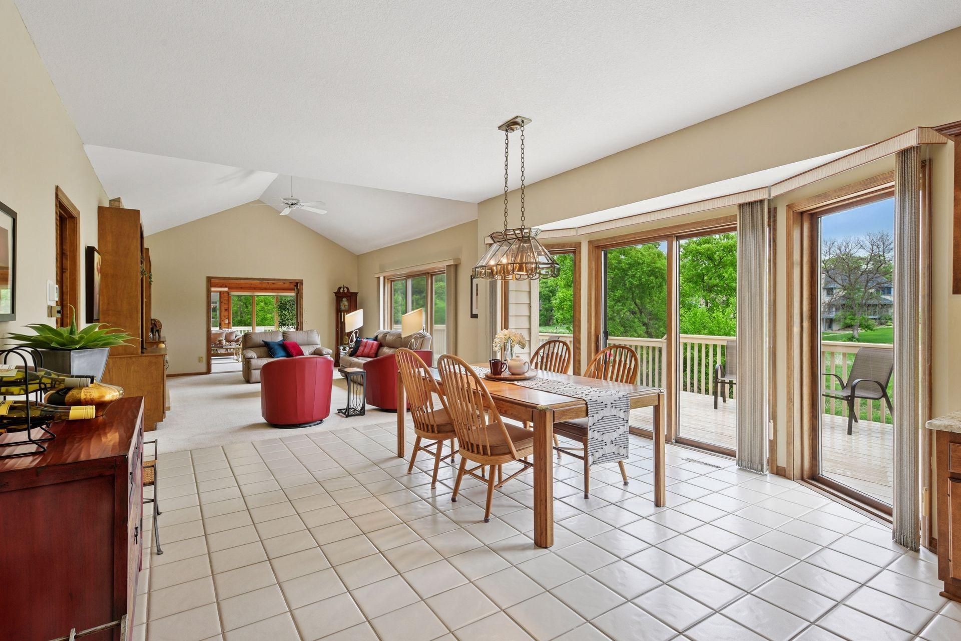 11824 Welters Way, Eden Prairie, Minnesota image 17