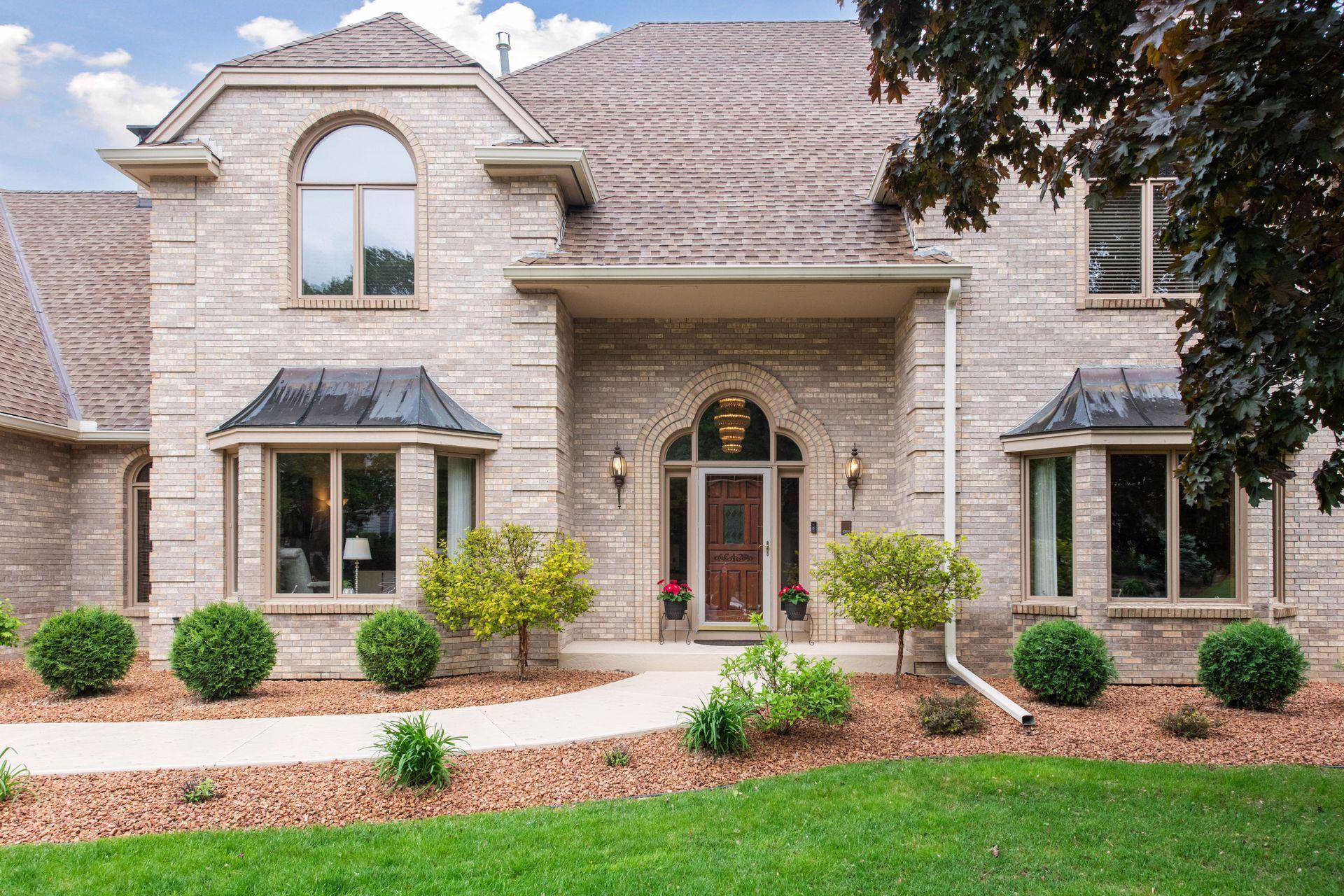 11824 Welters Way, Eden Prairie, Minnesota image 4