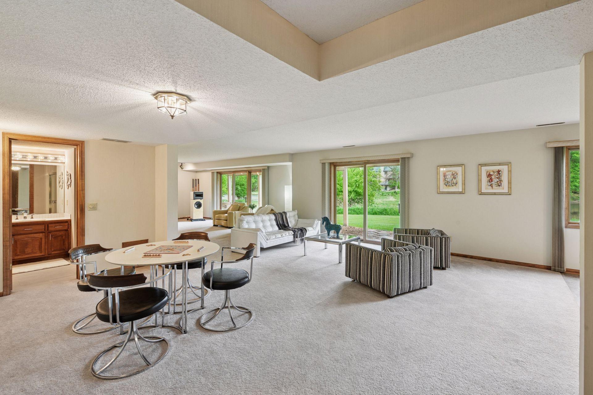 11824 Welters Way, Eden Prairie, Minnesota image 44