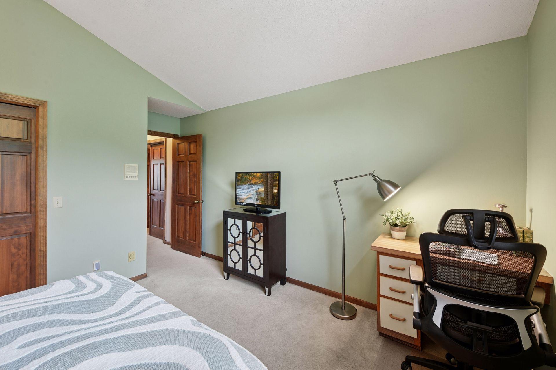 11824 Welters Way, Eden Prairie, Minnesota image 42