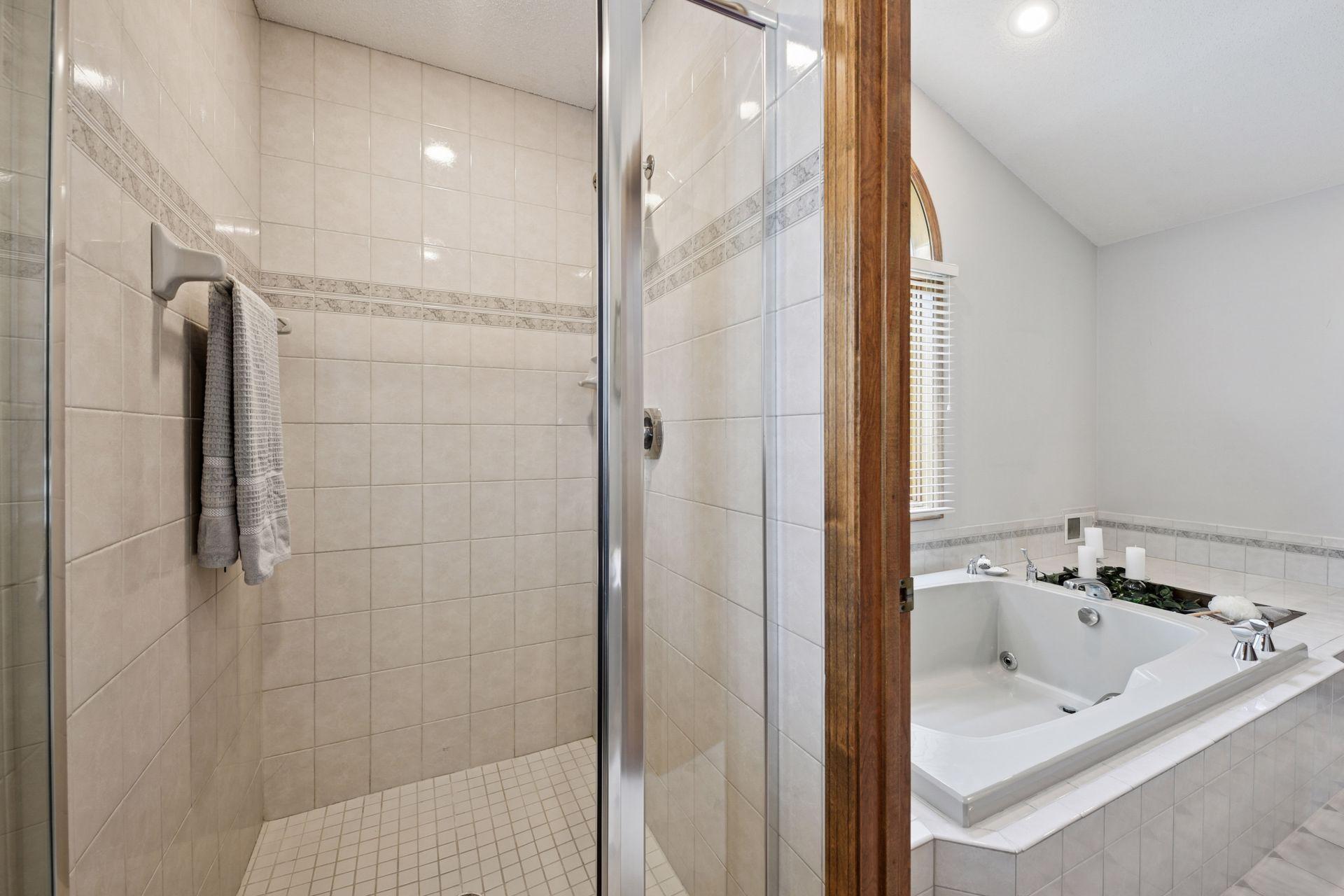 11824 Welters Way, Eden Prairie, Minnesota image 36