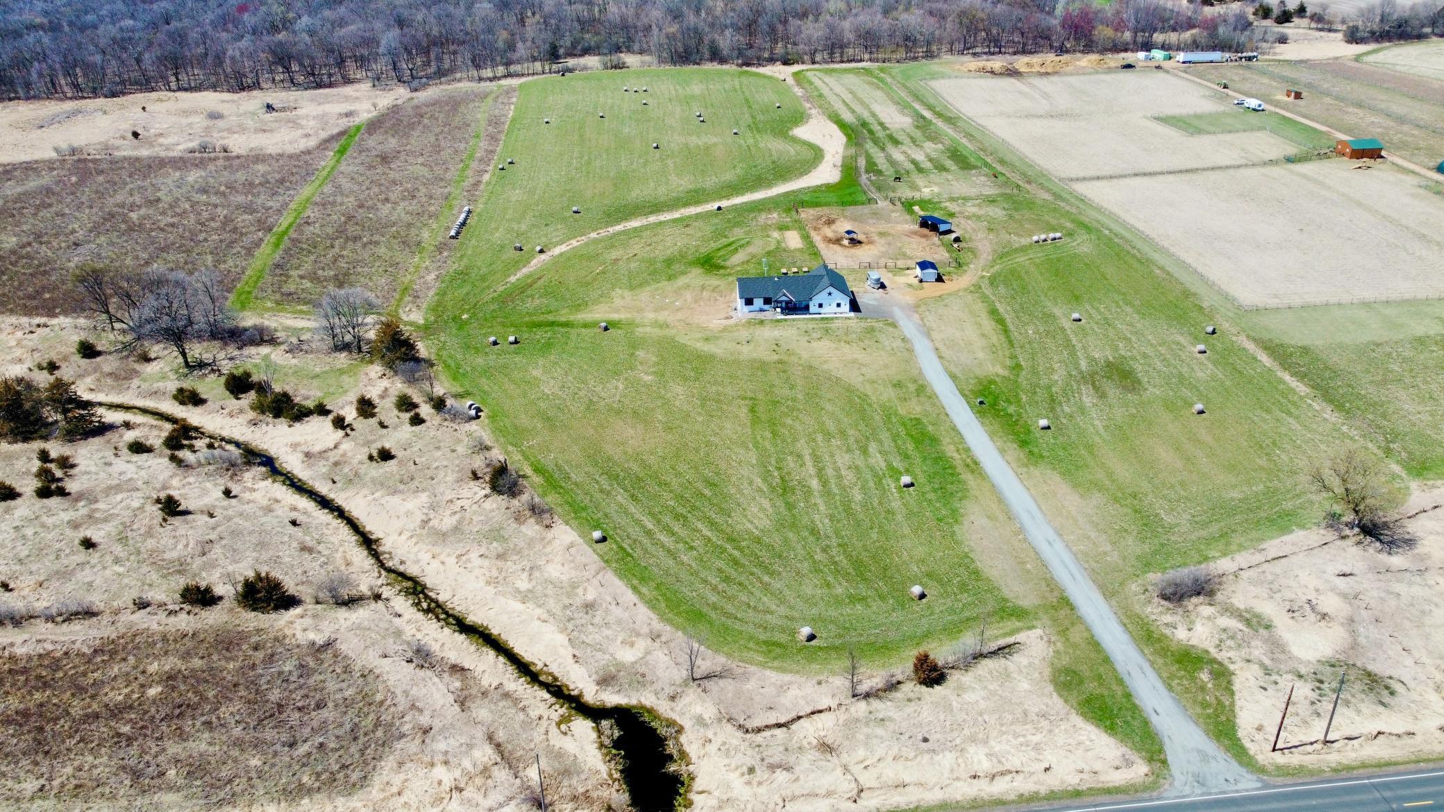 35806 Oasis Road, Lindstrom, Minnesota image 6
