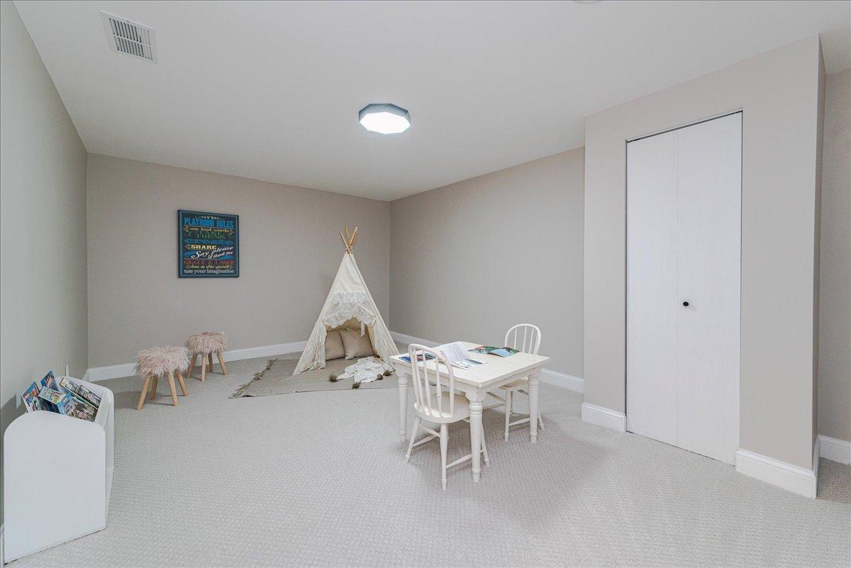 15712 Woodgate Road, Minnetonka, Minnesota image 38