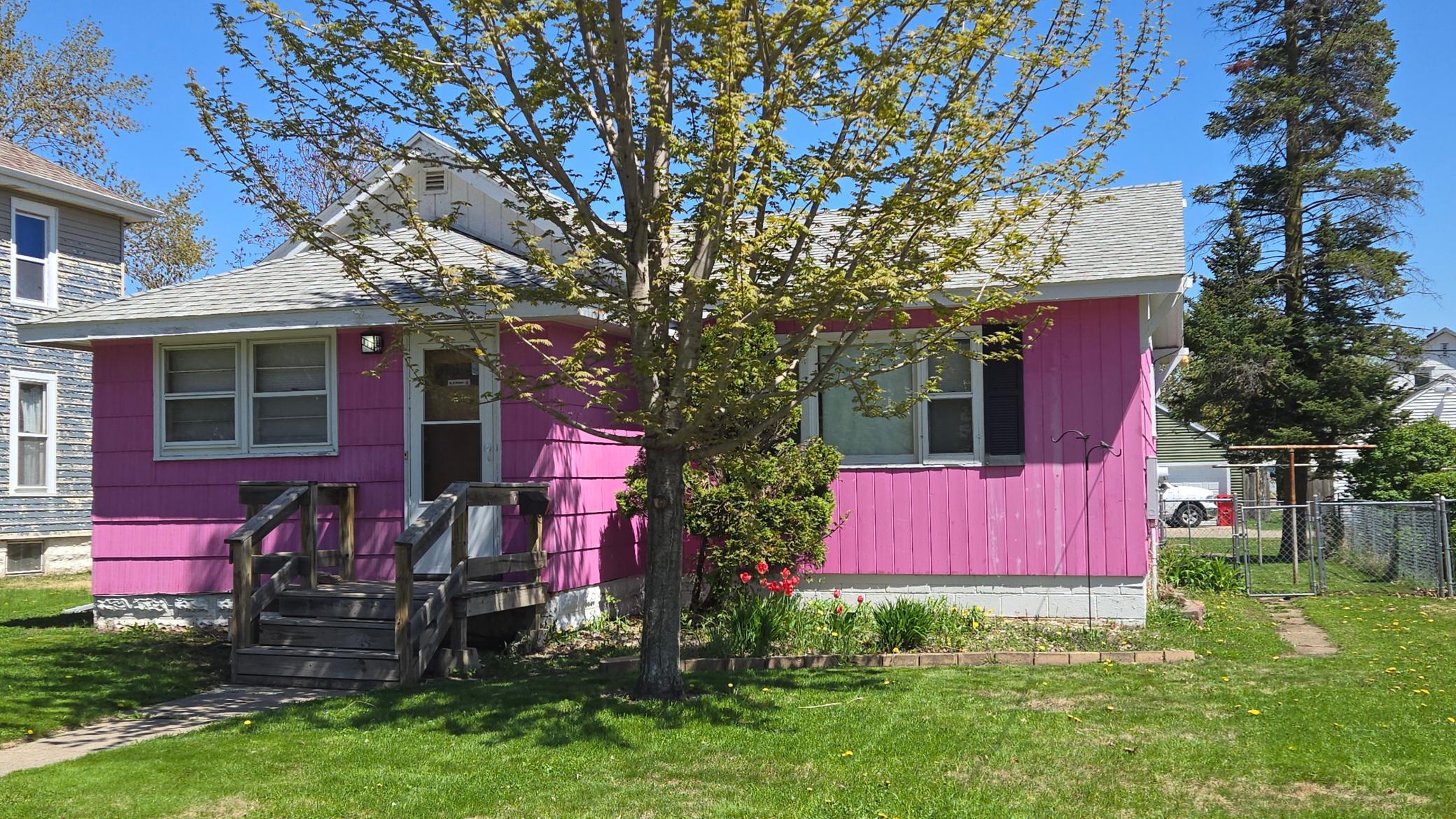 803 8th Street, Austin, Minnesota image 2