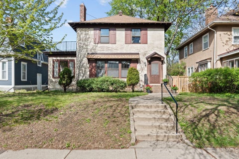 Homes For Sale - 3136 Dupont Avenue<br/> Minneapolis, MN 55408