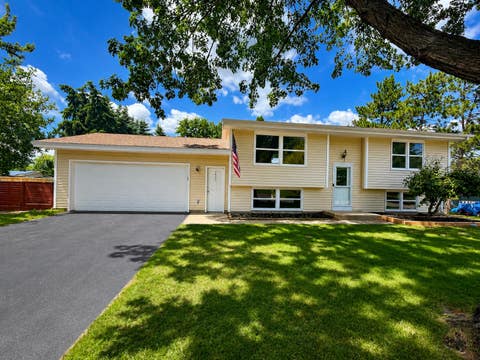 Homes For Sale - 4653 152nd Court<br/> Saint Paul, MN 55124
