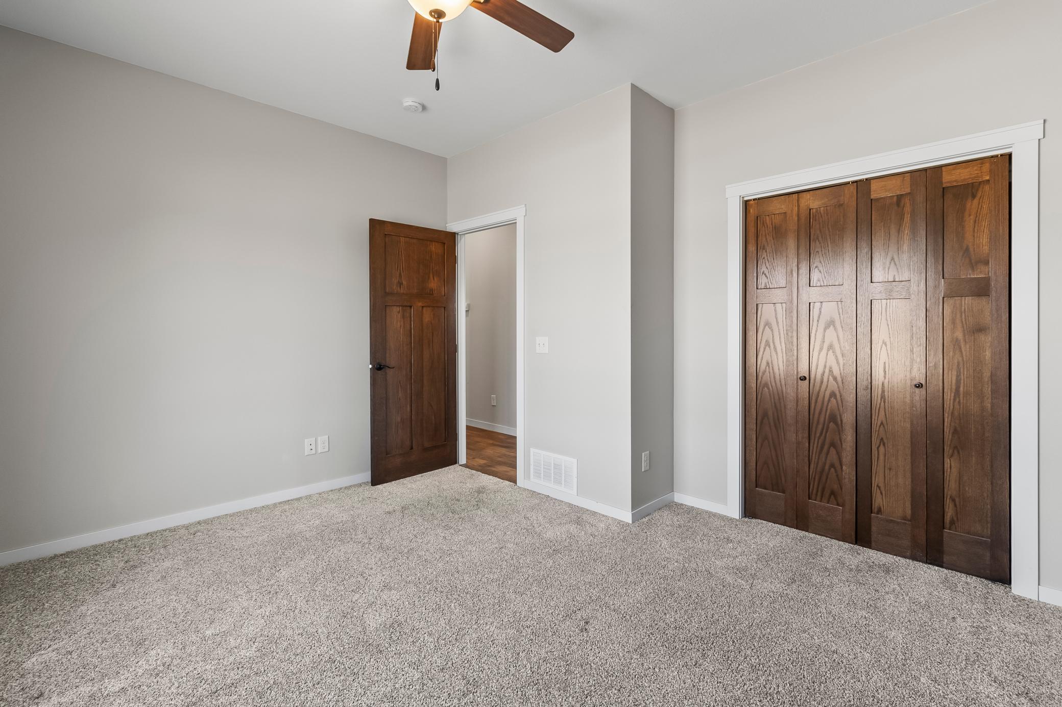 1450 N Crailsheim Road, Worthington, Minnesota image 18