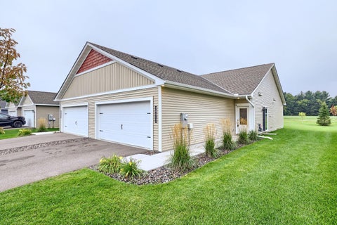 Homes For Sale - 39812 Fallbrook Avenue<br/> North Branch, MN 55056