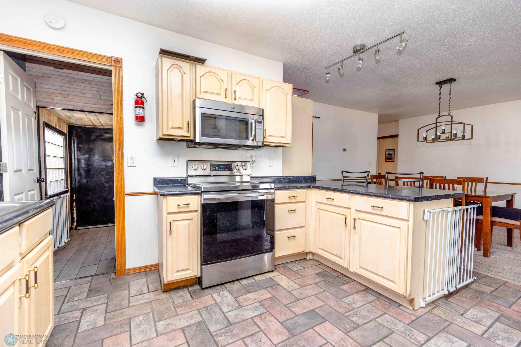 224 4th Street, Barnesville, Minnesota image 12