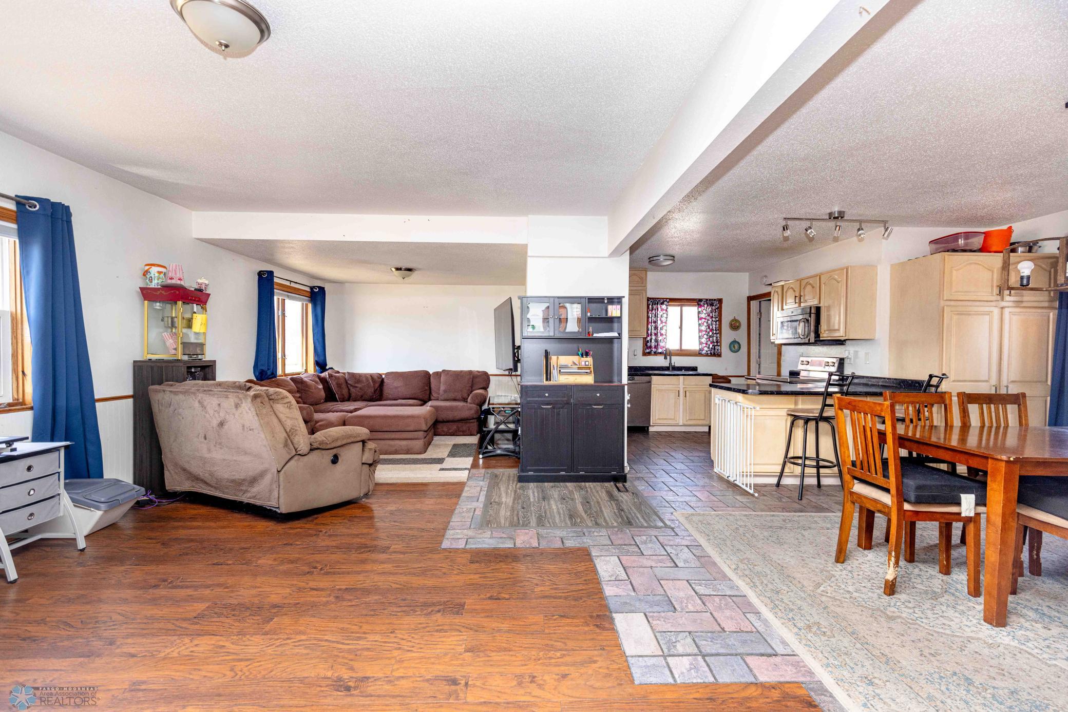 224 4th Street, Barnesville, Minnesota image 8