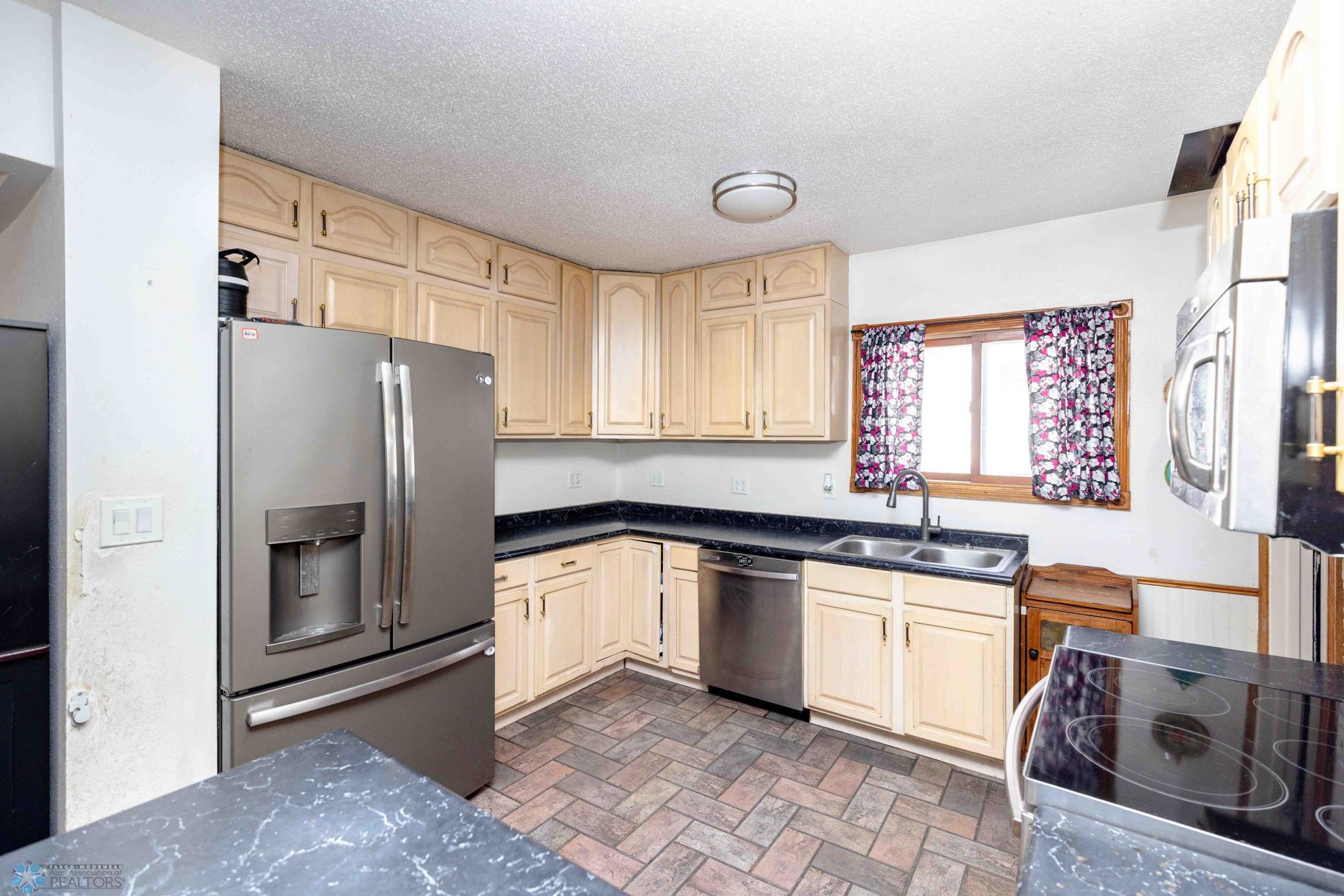 224 4th Street, Barnesville, Minnesota image 11