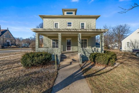 Homes For Sale - 201 E Adams Avenue<br/> Rock County, Luverne, MN 56156