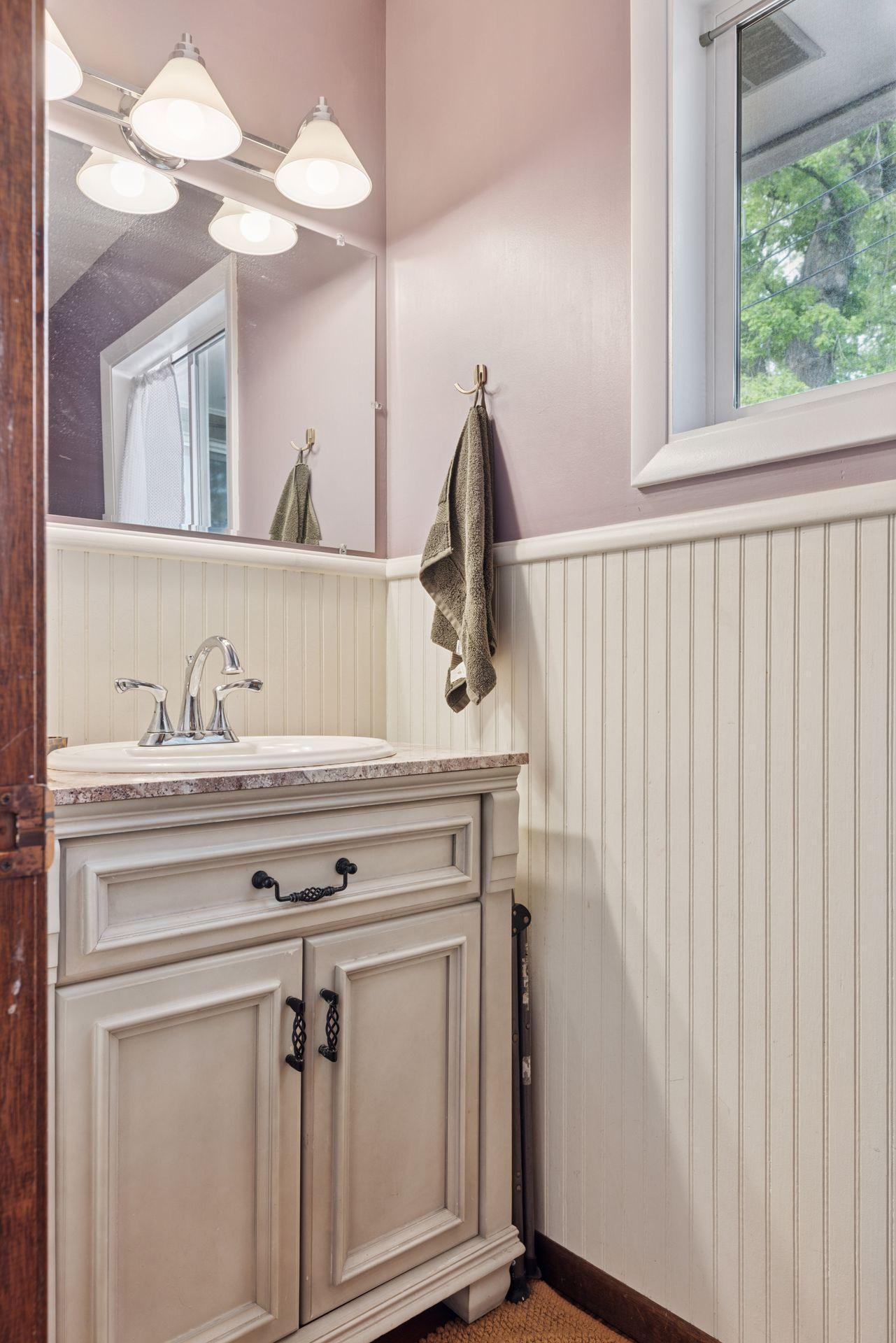 2111 Oakridge Road, Stillwater, Minnesota image 17