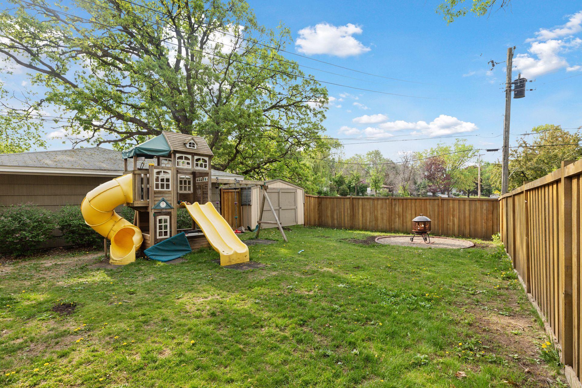2111 Oakridge Road, Stillwater, Minnesota image 39