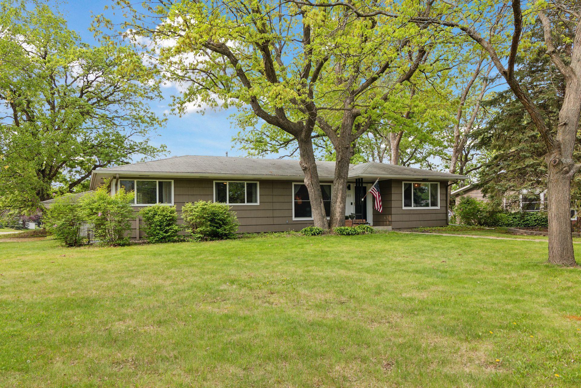 2111 Oakridge Road, Stillwater, Minnesota image 2