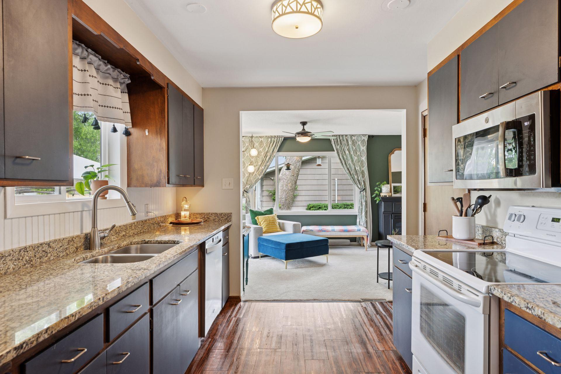 2111 Oakridge Road, Stillwater, Minnesota image 14