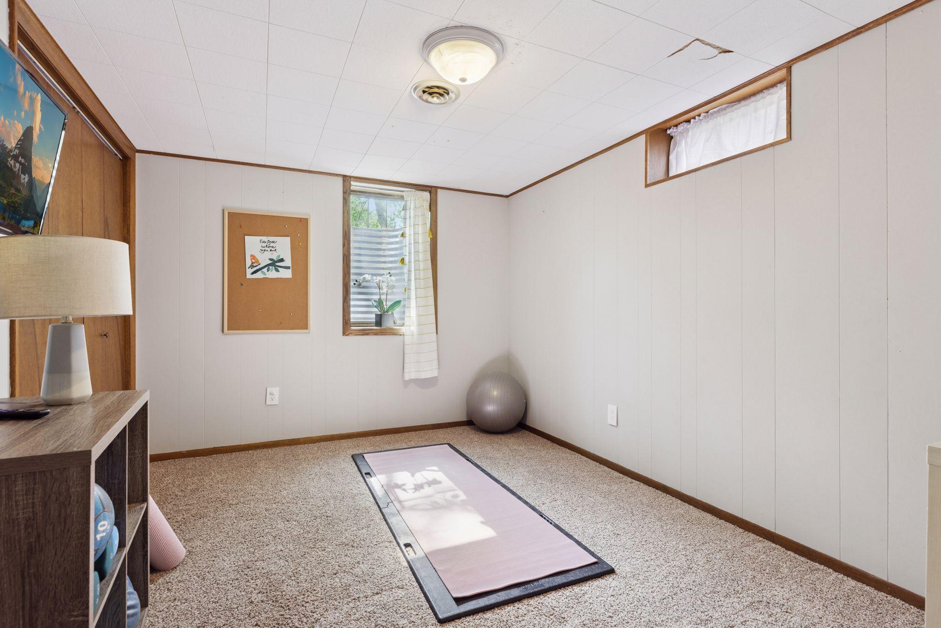 2111 Oakridge Road, Stillwater, Minnesota image 33