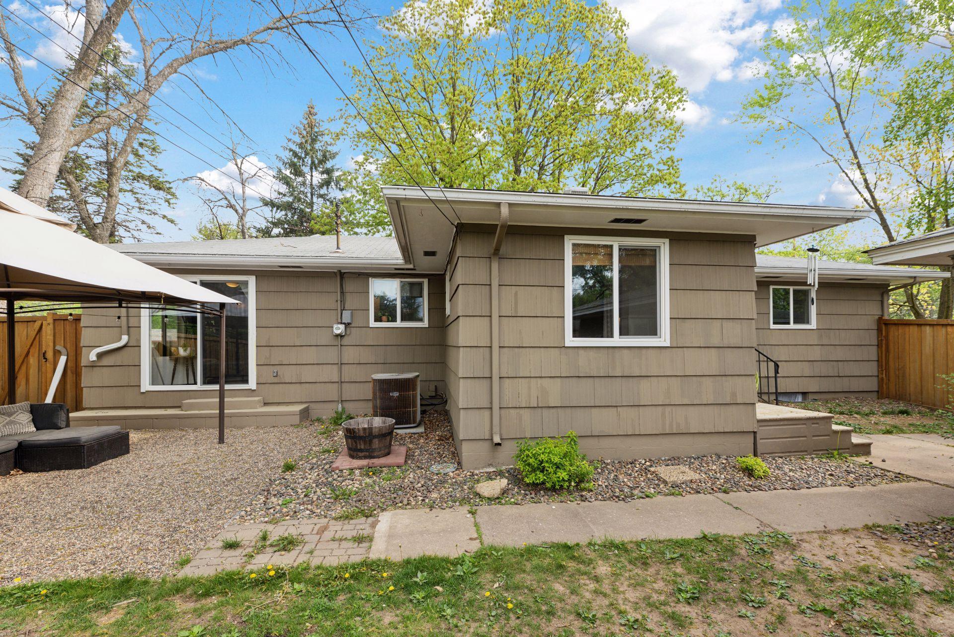 2111 Oakridge Road, Stillwater, Minnesota image 38