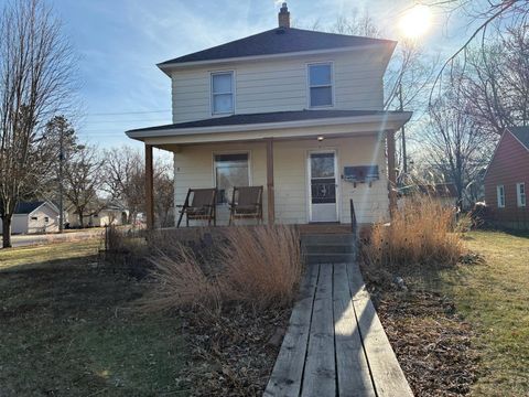 Homes For Sale - 1003 7th Avenue North Ave<br/> Stearns County, Saint Cloud, MN 56303