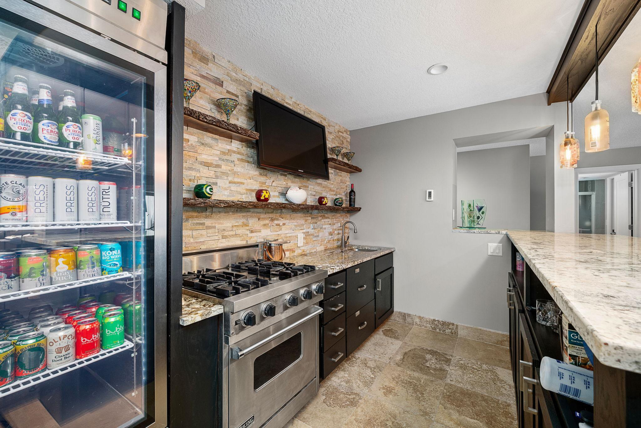 15375 Stanbury Curve, Eden Prairie, Minnesota image 37